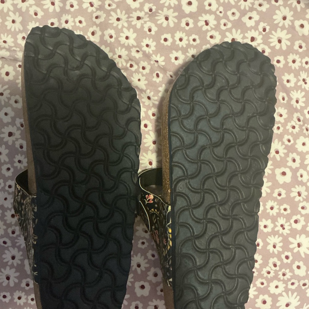Birkenstock sandals size 41.